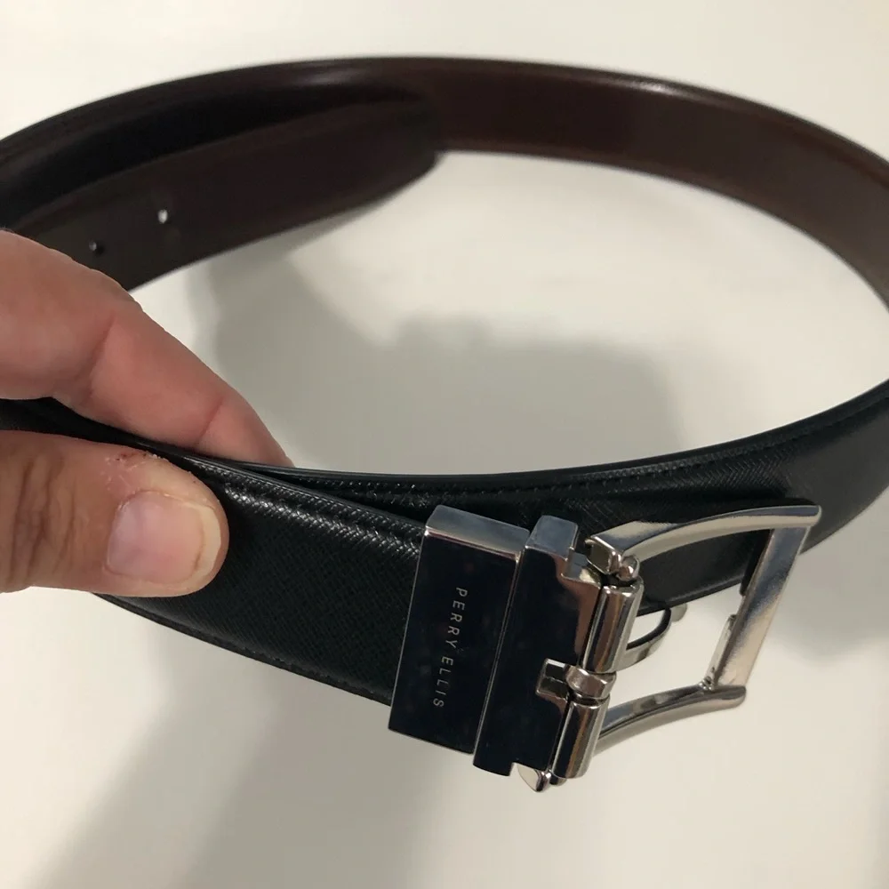 Perry Ellis reversible belt black or brown leather silver tone buckle‎